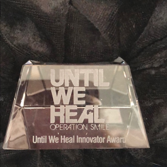 DONATE TO OPERATION SMILE PLEASE PURCHASE - Picture 4 of 15